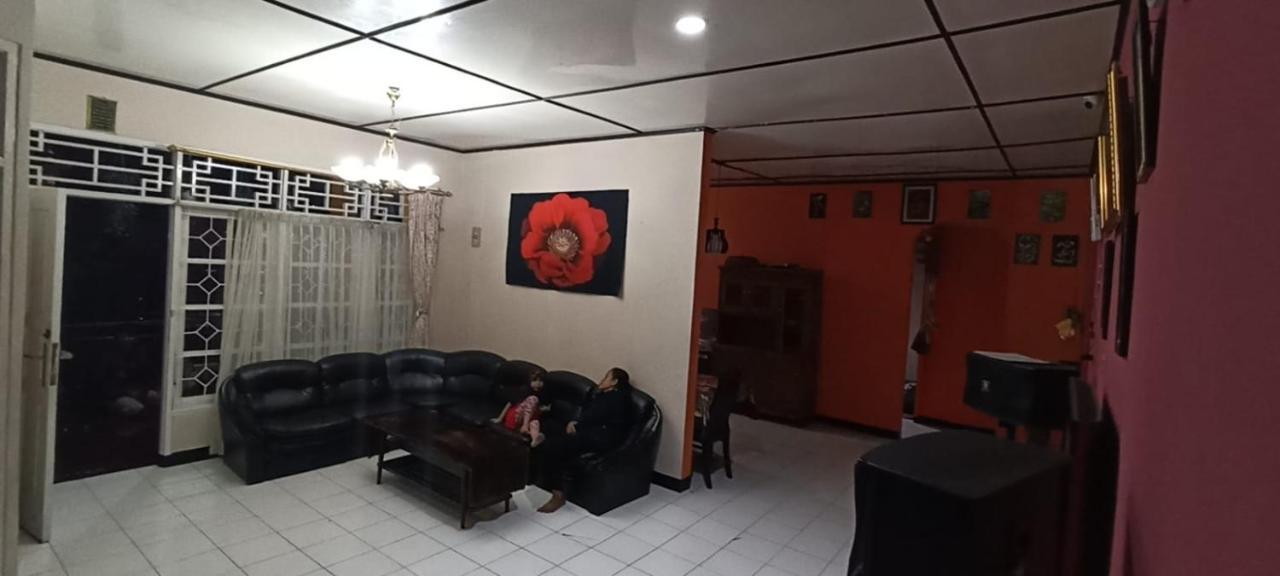 Villa Puspa 259 By Surganya Villa Puncak Bagian luar foto