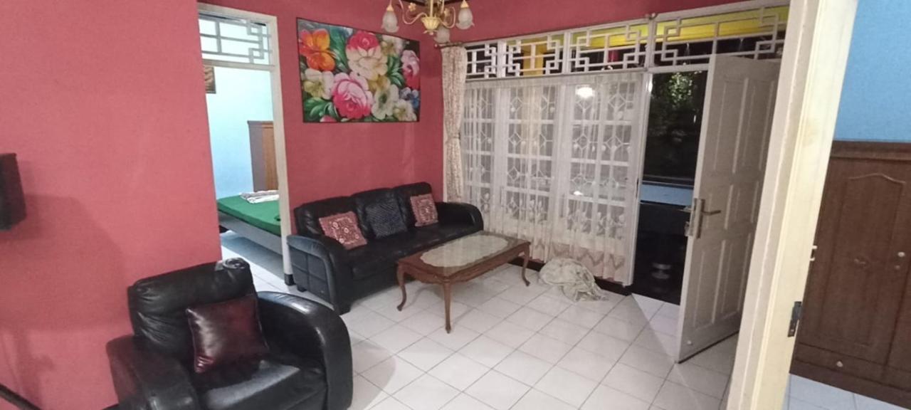 Villa Puspa 259 By Surganya Villa Puncak Bagian luar foto