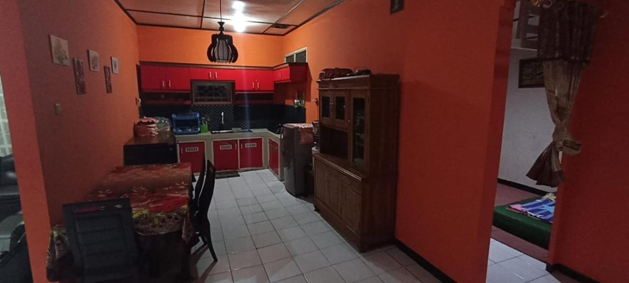 Villa Puspa 259 By Surganya Villa Puncak Bagian luar foto